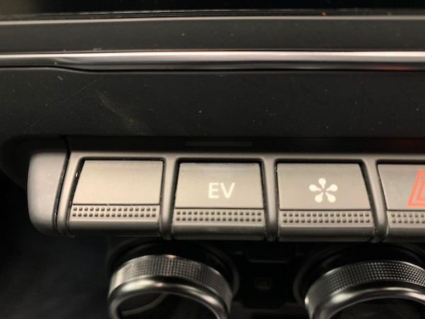 Used Renault Captur for sale - 76252142: Photo 19