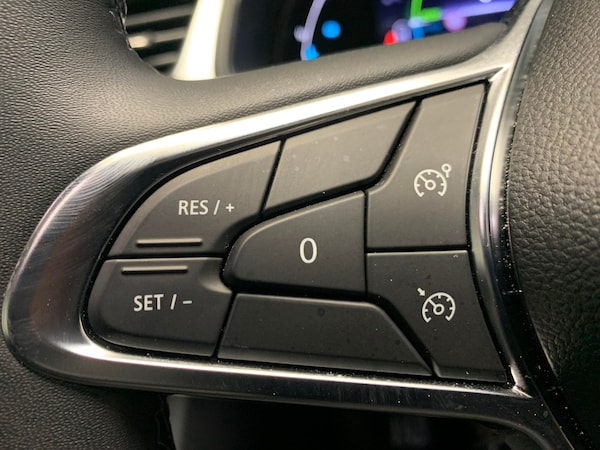 Used Renault Captur for sale - 76252142: Photo 23