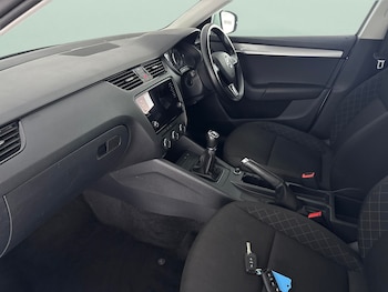 Used Skoda Octavia 2019 for sale - 77848473: Photo