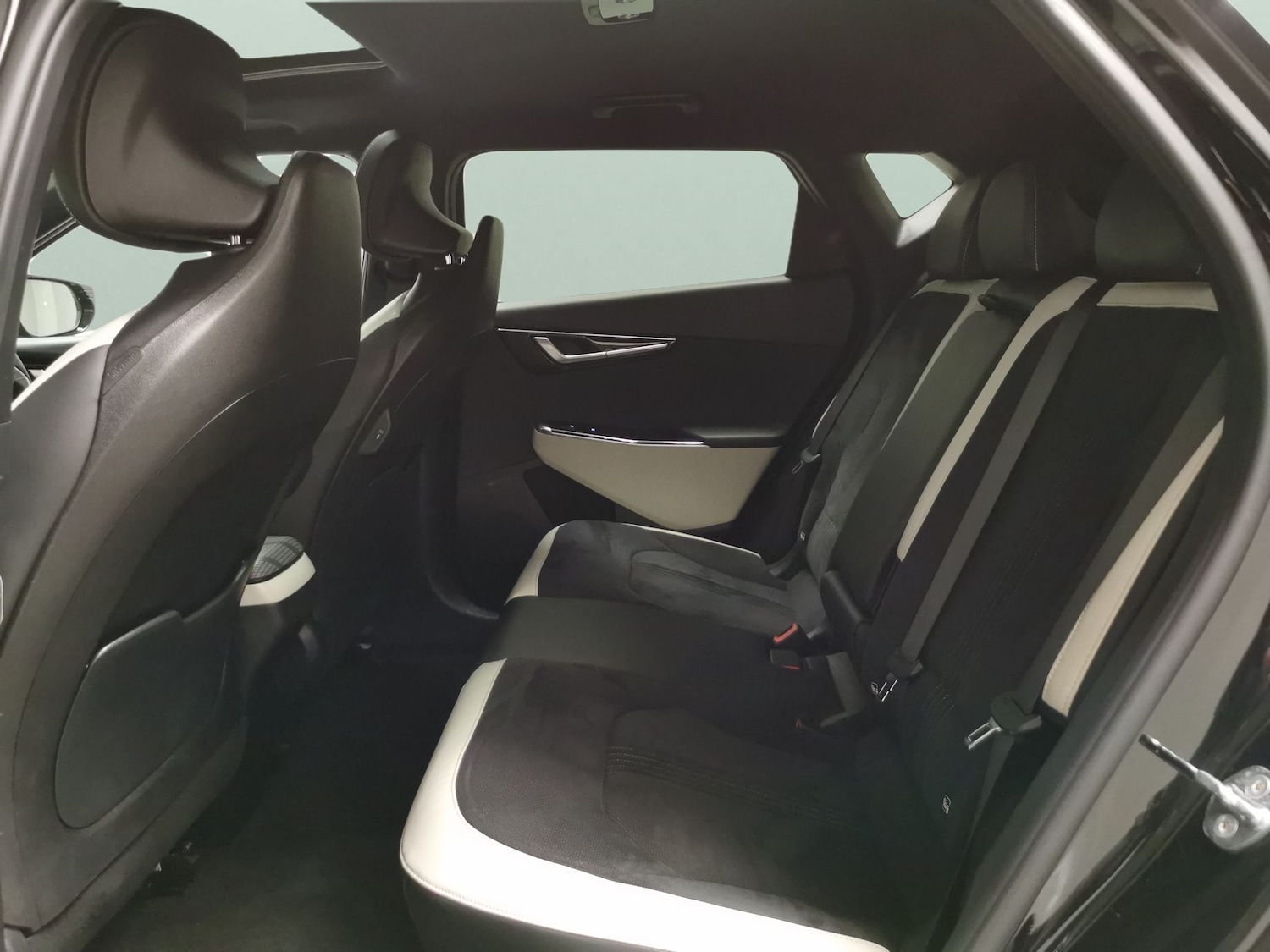 Used Kia EV6 2022 for sale - 77946724: Photo 30