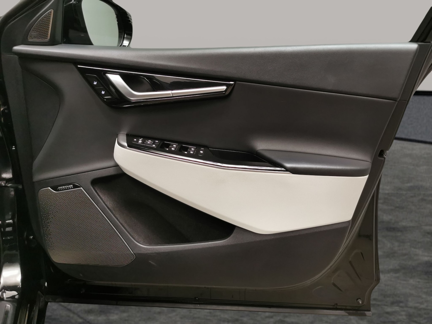 Used Kia EV6 2022 for sale - 77946724: Photo 34