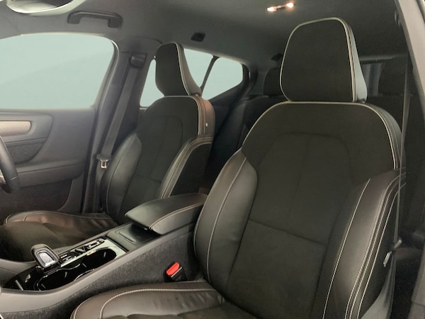 Used Volvo XC40 2022 for sale - 76264270: Photo 29