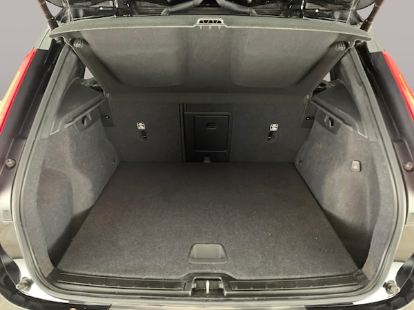 Used Volvo XC40 2022 for sale - 76264270: Photo 44