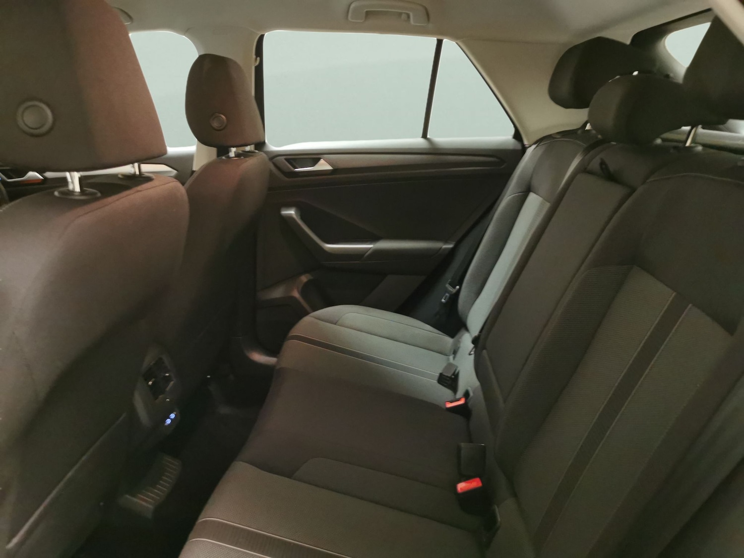 Used Volkswagen T-Roc 2023 for sale - 78094248: Photo 25