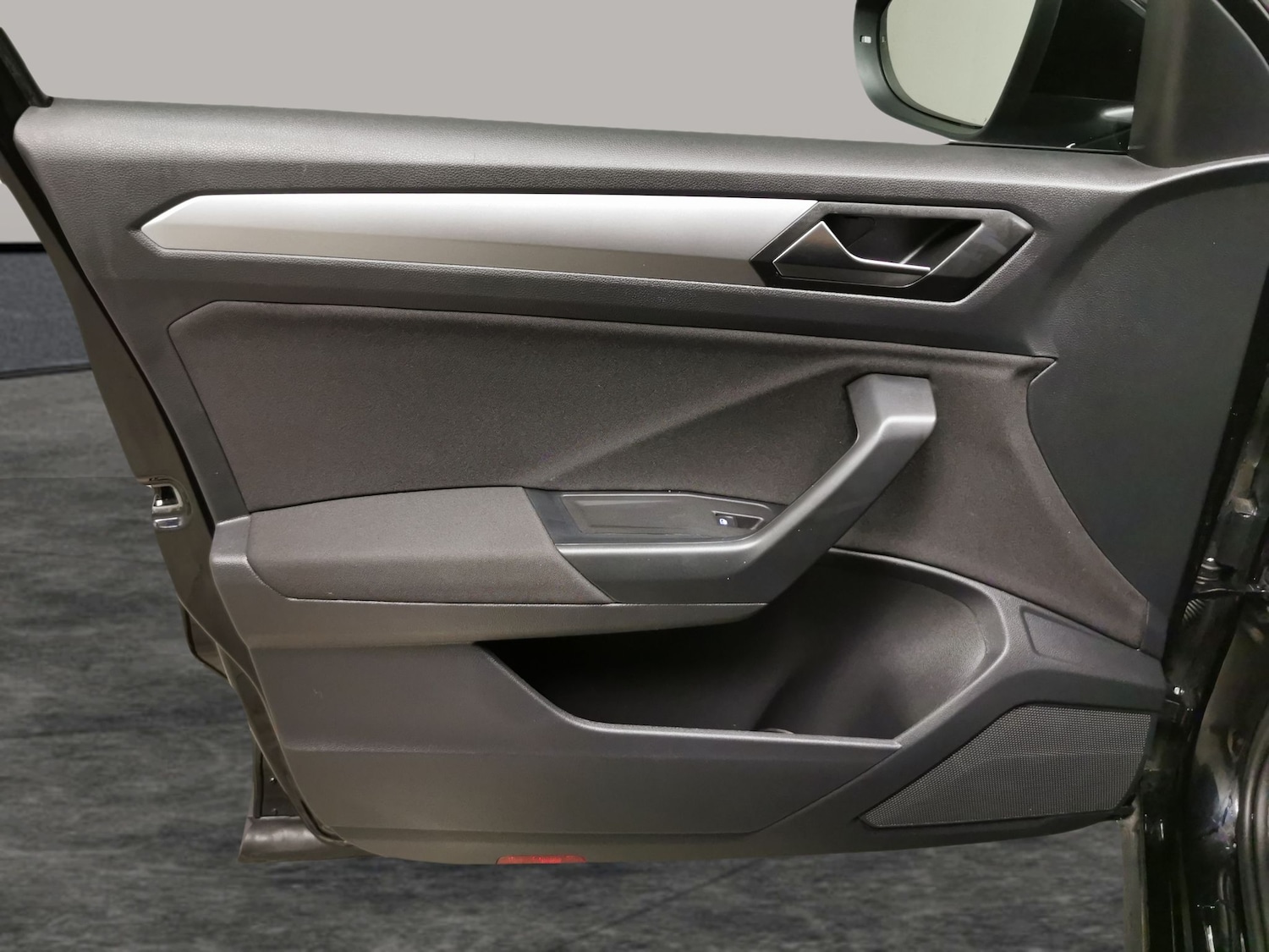 Used Volkswagen T-Roc 2023 for sale - 78094248: Photo 26