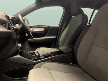 Used Volvo XC40 2023 for sale - 77443124: Photo