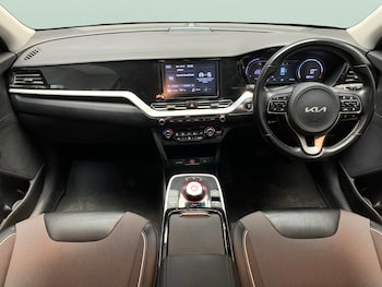 Used Kia Niro 2021 for sale - 76312775: Photo 4