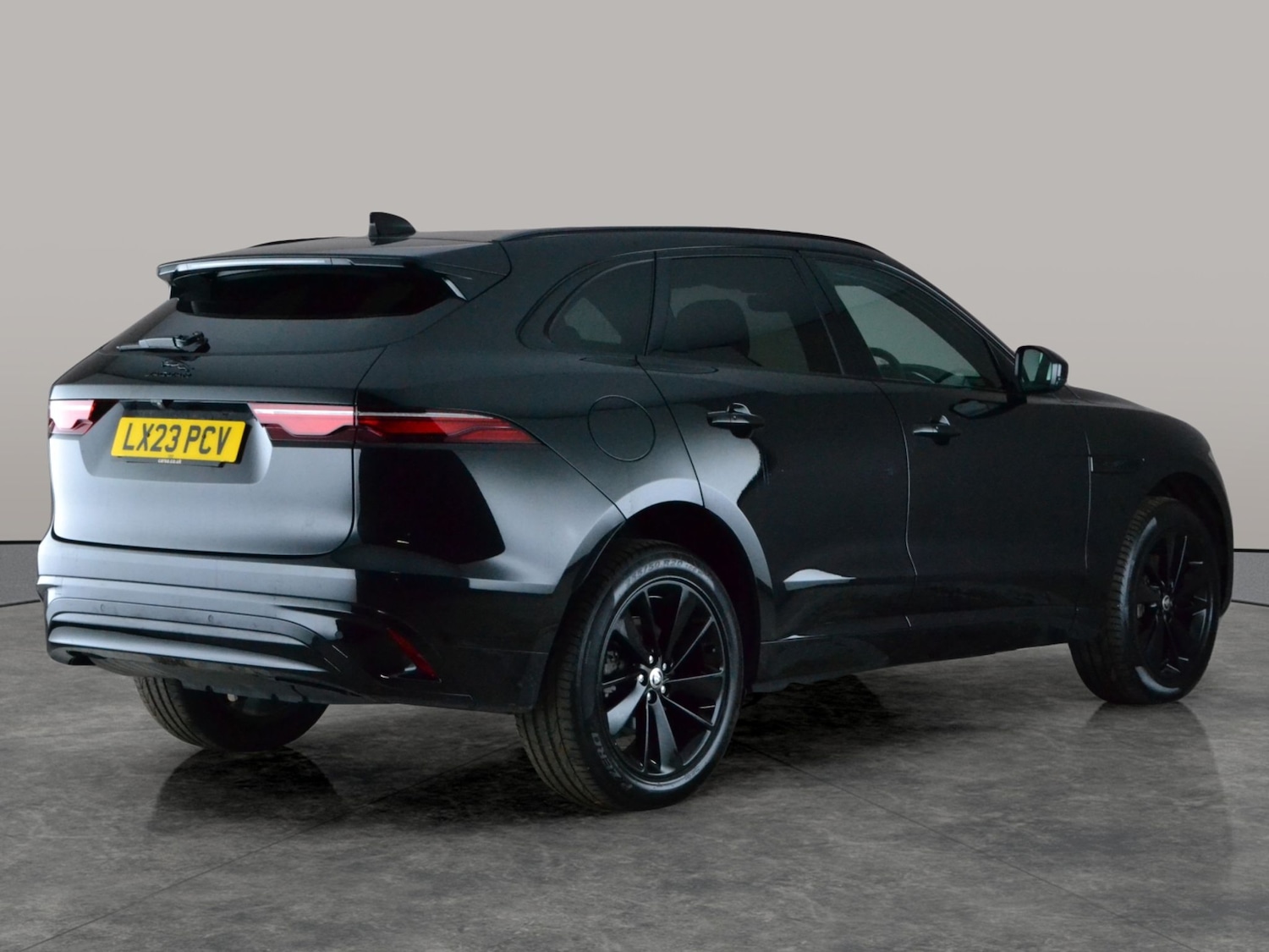 Used Jaguar F-Pace 2023 for sale - 78040040: Photo 12