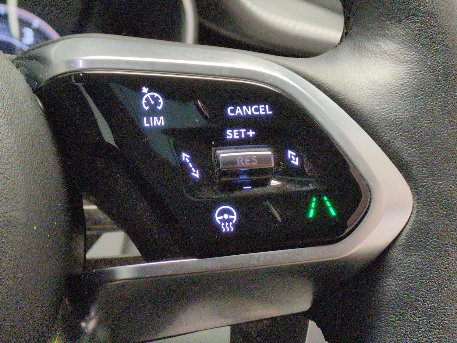 Used Jaguar F-Pace 2023 for sale - 78040040: Photo 25