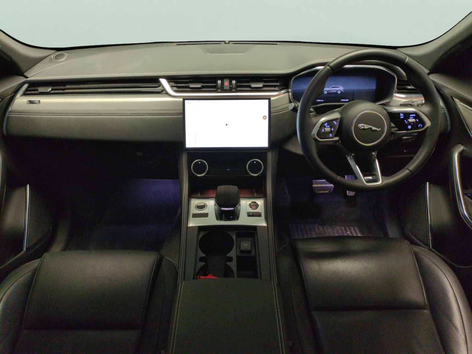 Used Jaguar F-Pace 2023 for sale - 78040040: Photo 9