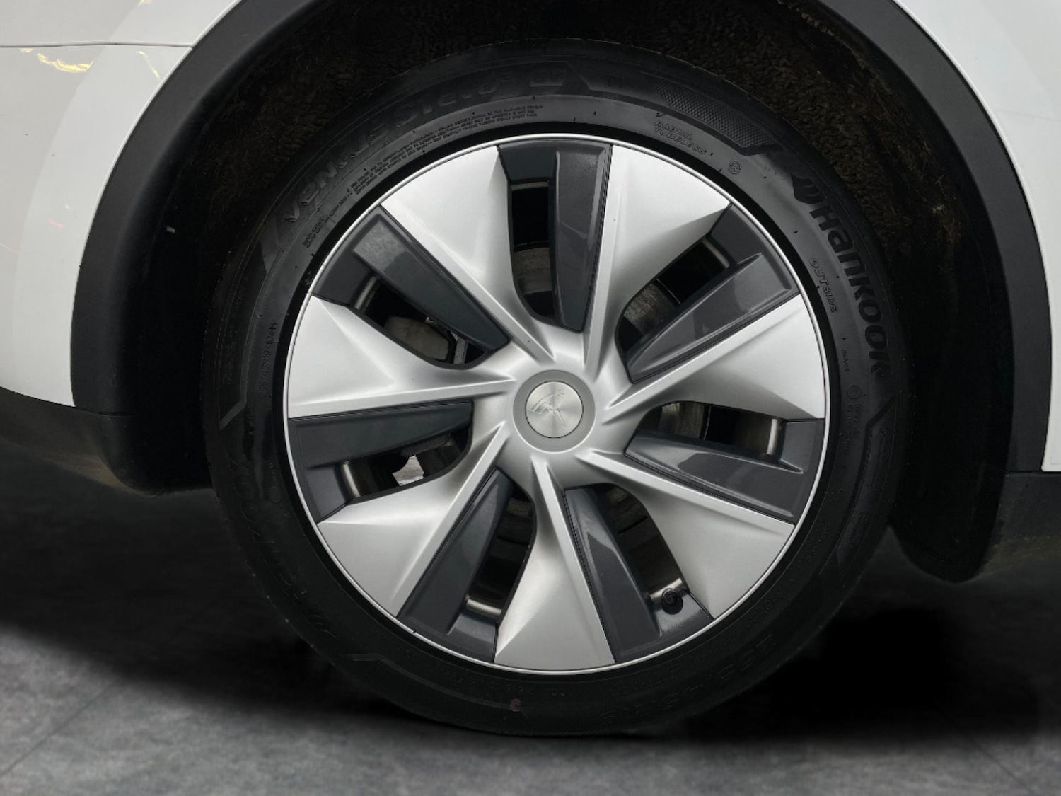 Used Tesla Model Y 2024 for sale - 77797212: Photo 35