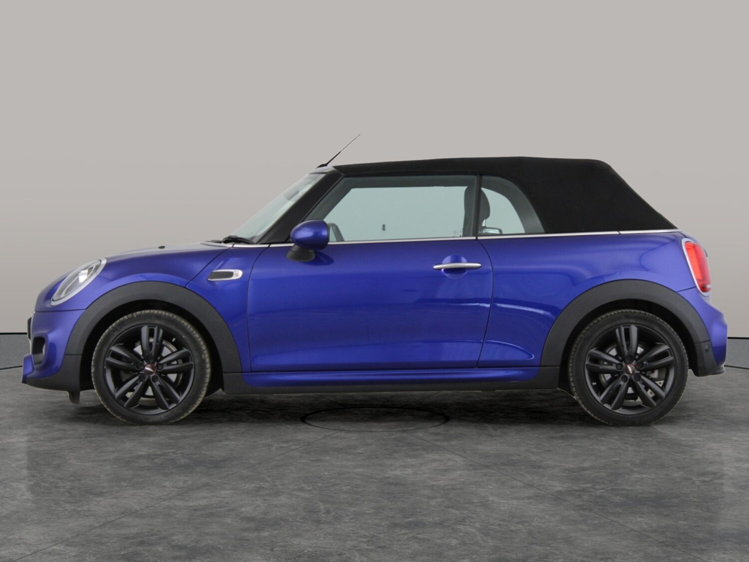 Used MINI Convertible 2019 for sale - 77975808: Photo 13