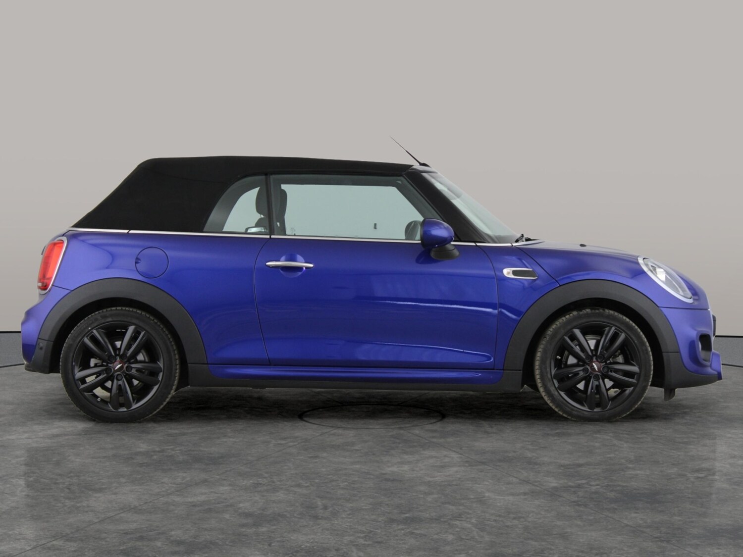 Used MINI Convertible 2019 for sale - 77975808: Photo 9