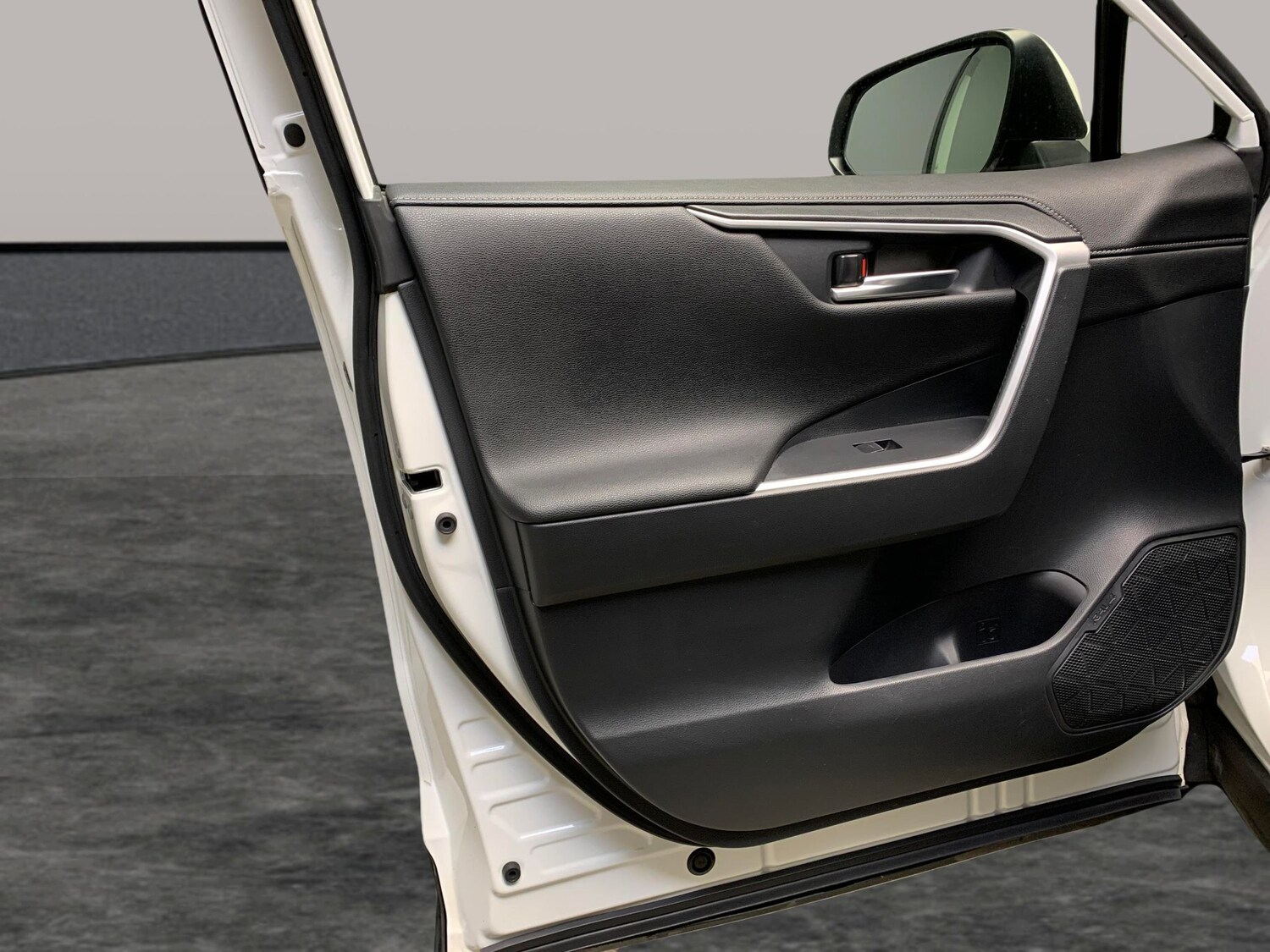 Used Toyota RAV4 2022 for sale - 77995523: Photo 25