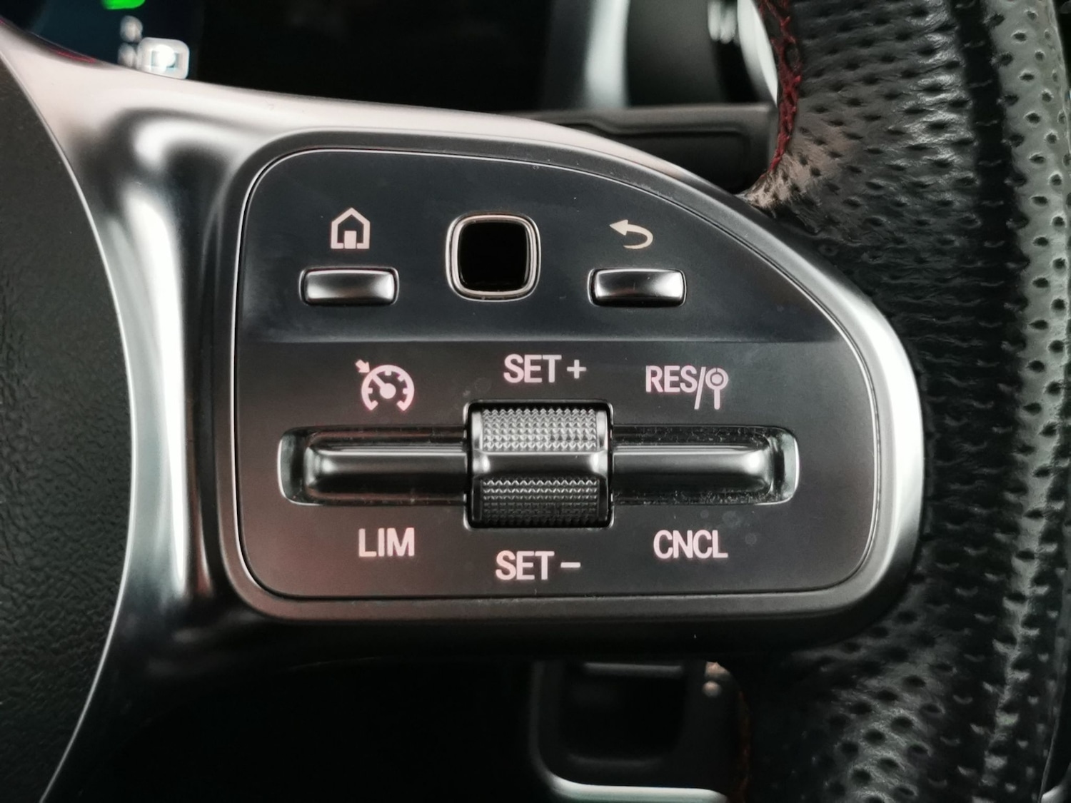 Used Mercedes-Benz A-Class 2018 for sale - 77170873: Photo 19