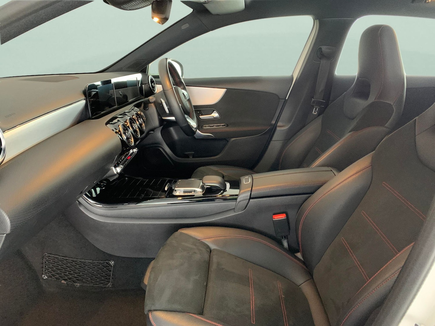 Used Mercedes-Benz A-Class 2018 for sale - 77170873: Photo 4