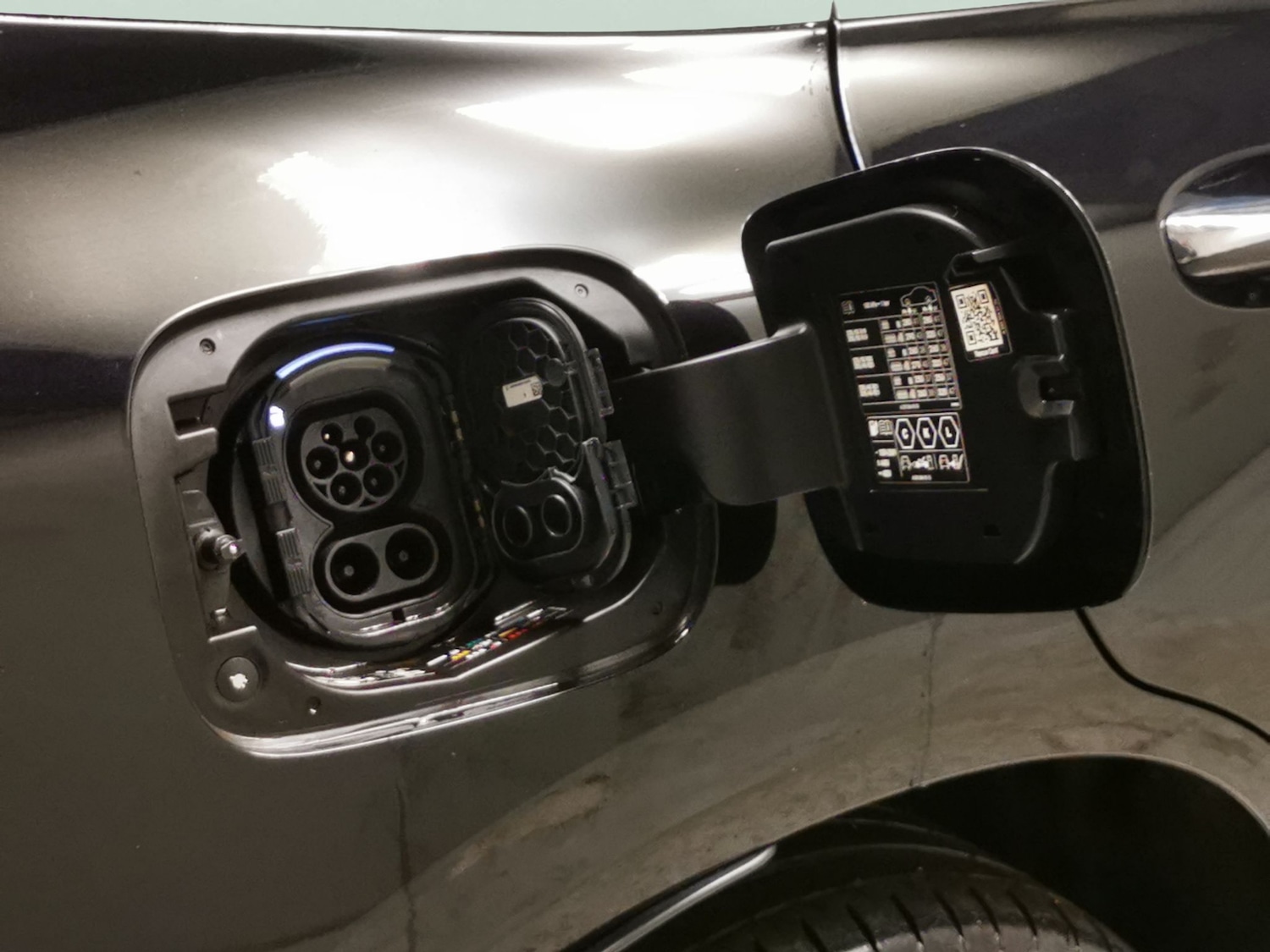 Used Mercedes-Benz EQC 2022 for sale - 77262138: Photo 30