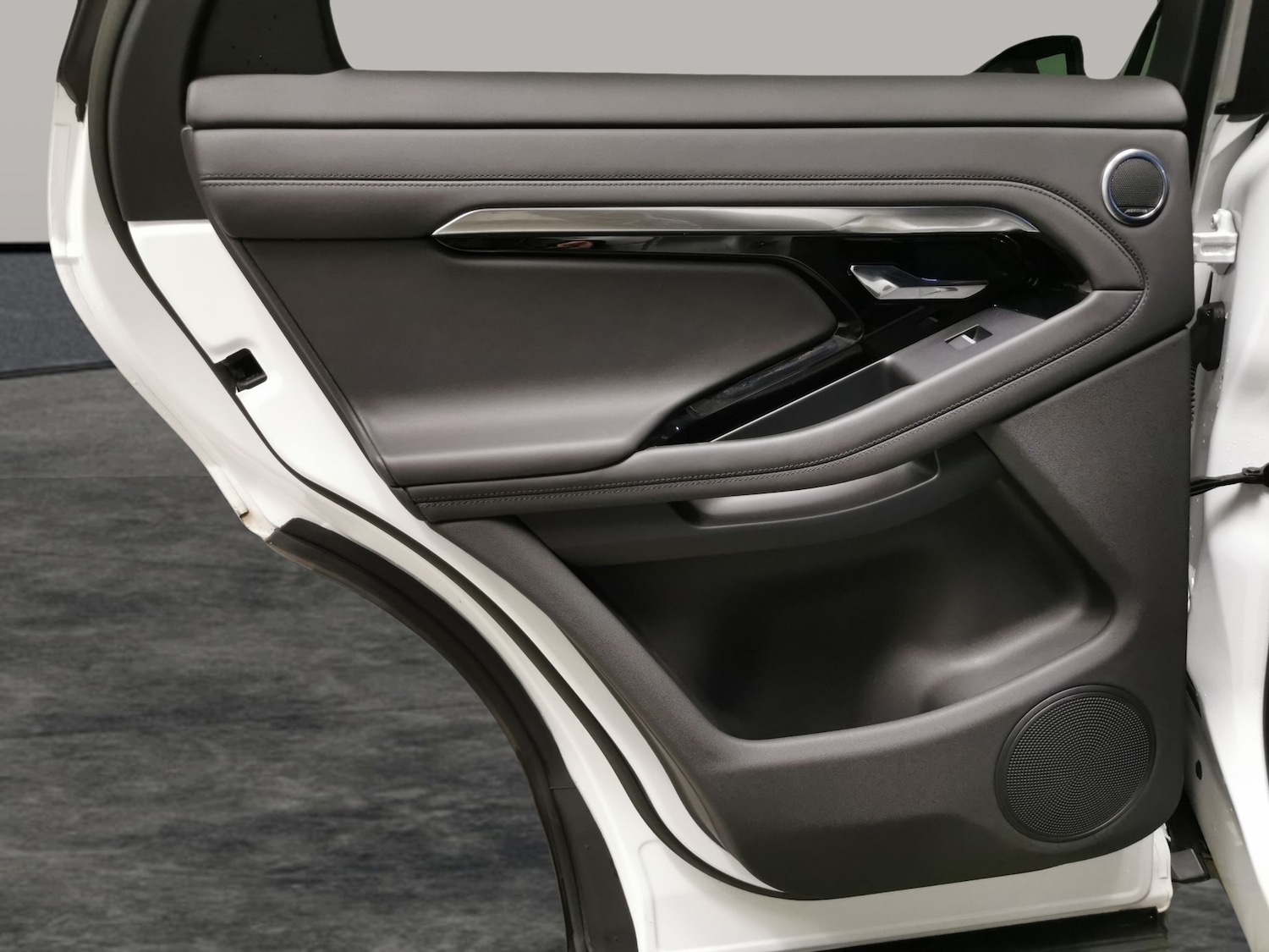 Used Land Rover Range Rover Evoque 2023 for sale - 76717867: Photo 33