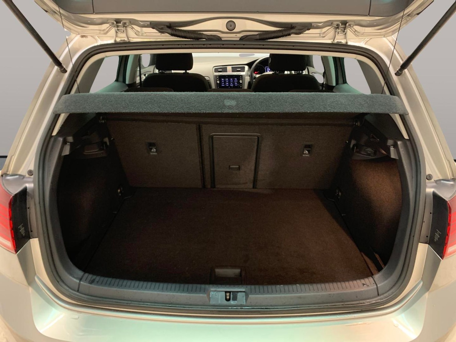 Used Volkswagen Golf 2020 for sale - 76935153: Photo 28