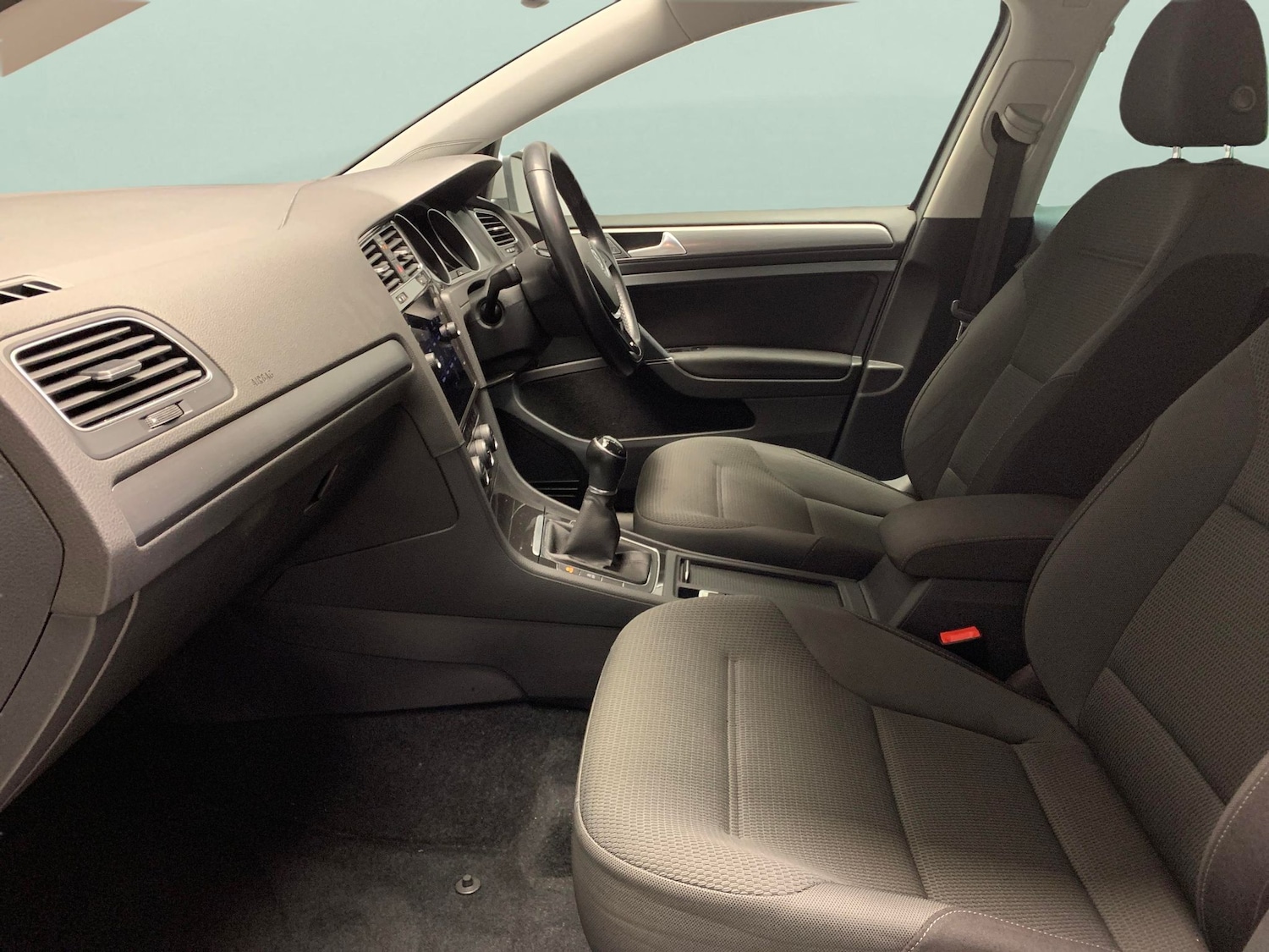 Used Volkswagen Golf 2020 for sale - 76935153: Photo 4