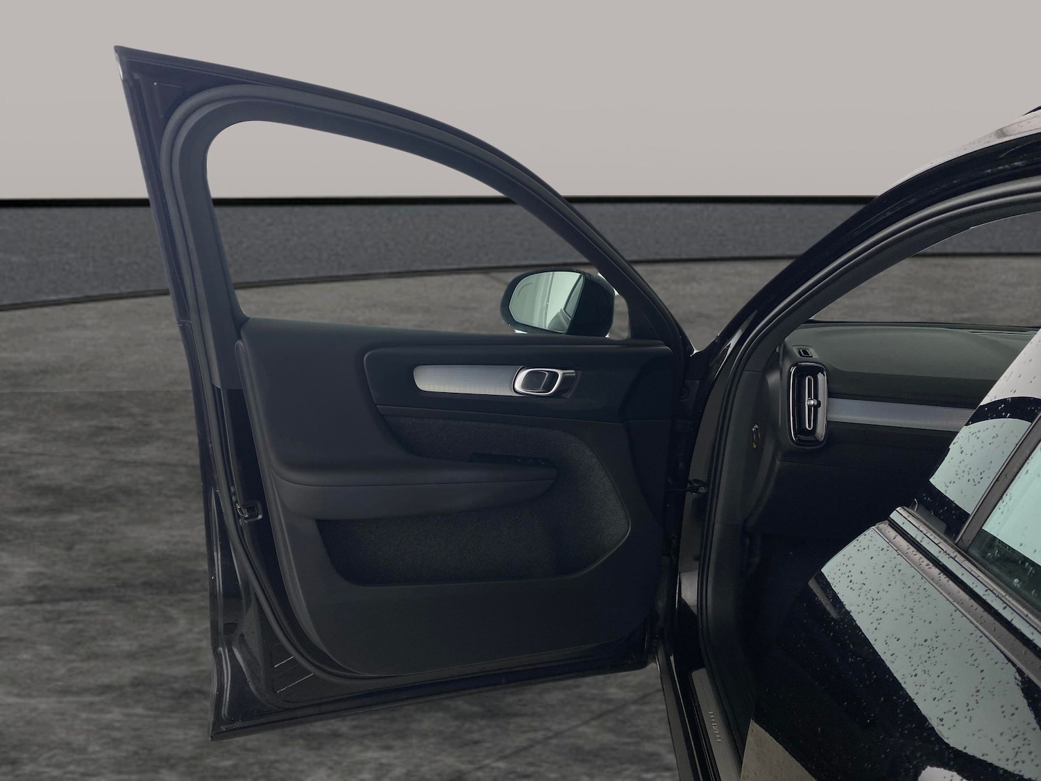 Used Volvo XC40 2022 for sale - 77272032: Photo 23