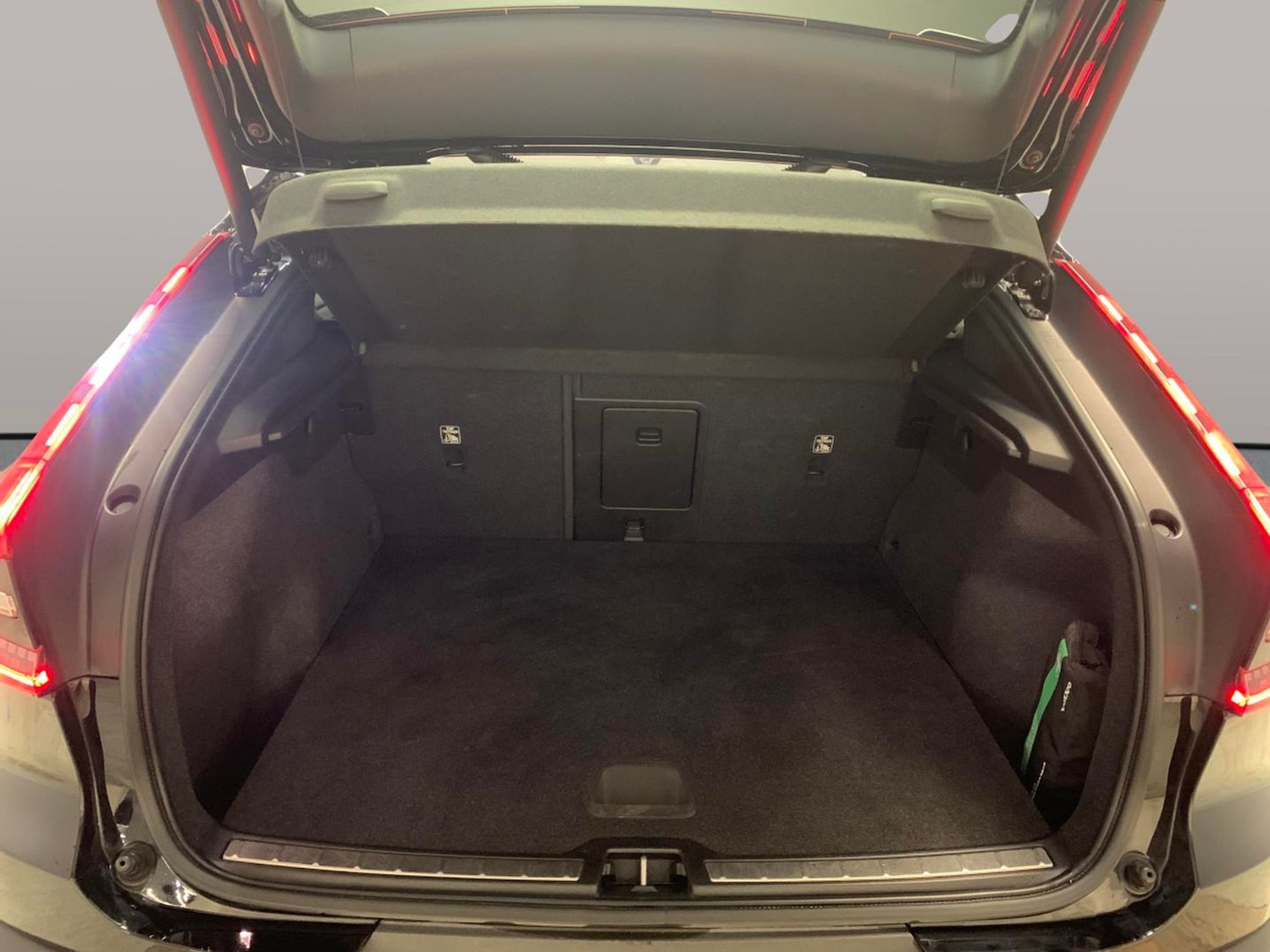 Used Volvo C40 2022 for sale - 77158266: Photo 31