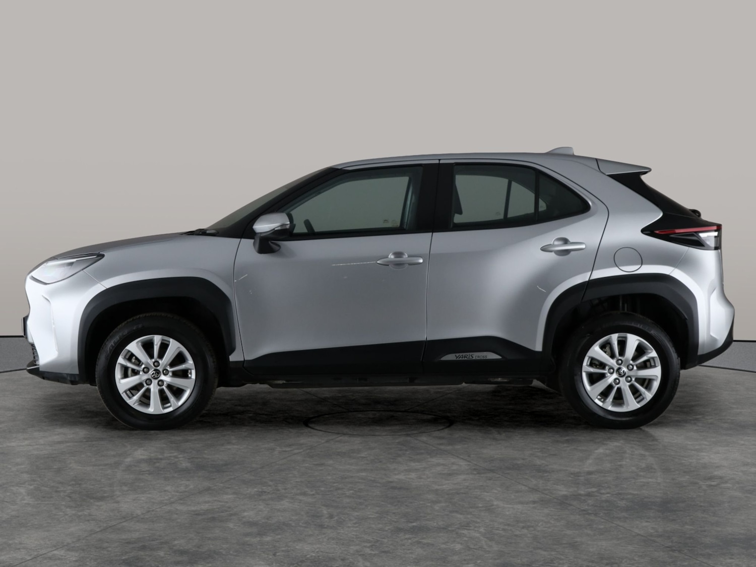 Used Toyota Yaris Cross 2024 for sale - 76447387: Photo 17