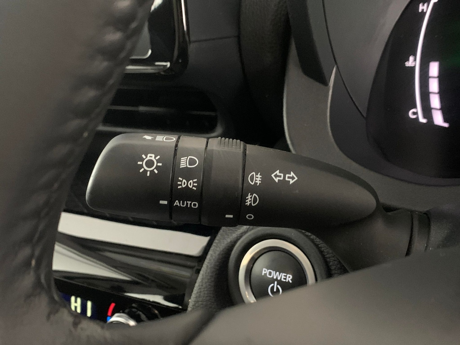 Used Toyota Yaris Cross 2024 for sale - 76447387: Photo 25