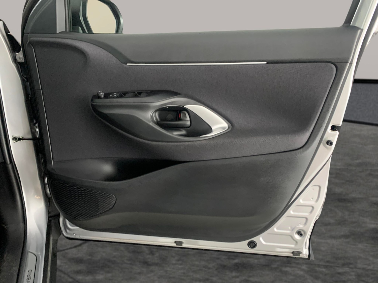 Used Toyota Yaris Cross 2024 for sale - 76447387: Photo 37