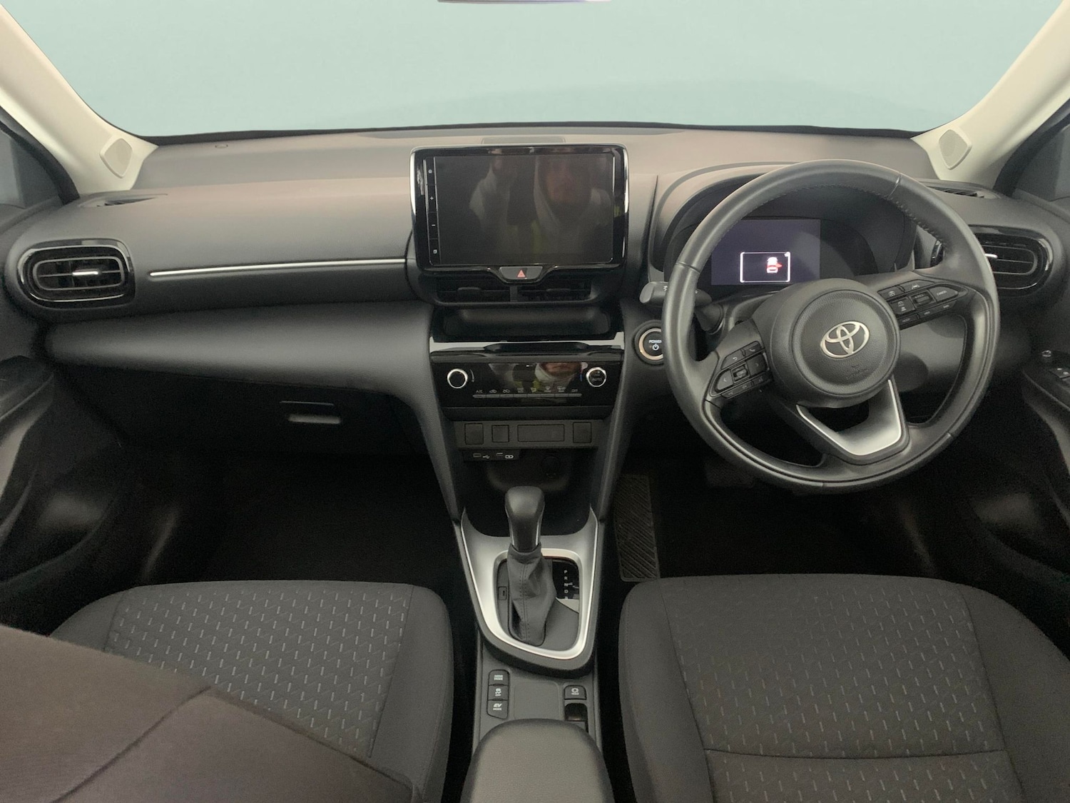 Used Toyota Yaris Cross 2024 for sale - 76447387: Photo 5