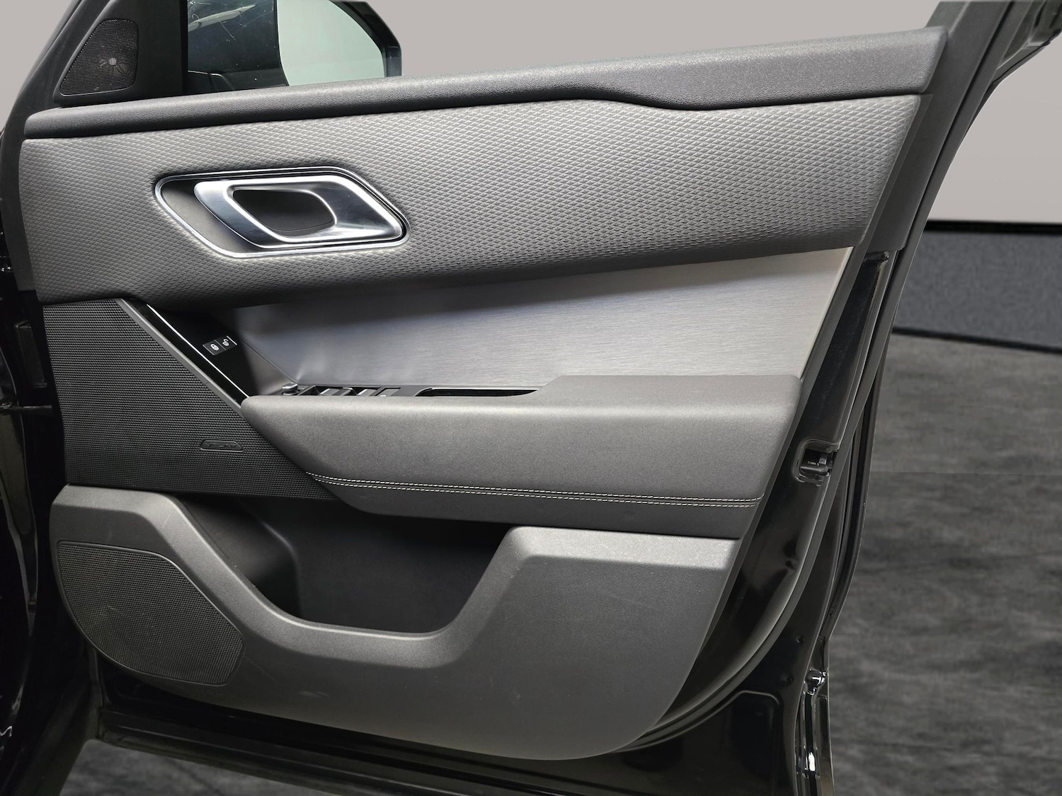 Used Land Rover Range Rover Velar 2021 for sale - 76379208: Photo 39