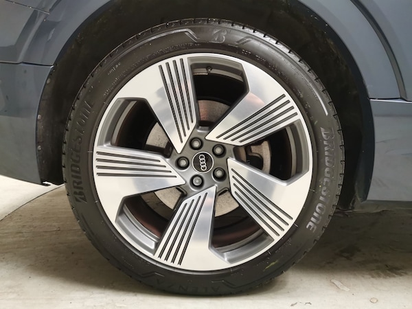 Used Audi e-tron 2022 for sale - 76230205: Photo 32