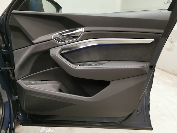 Used Audi e-tron 2022 for sale - 76230205: Photo 38