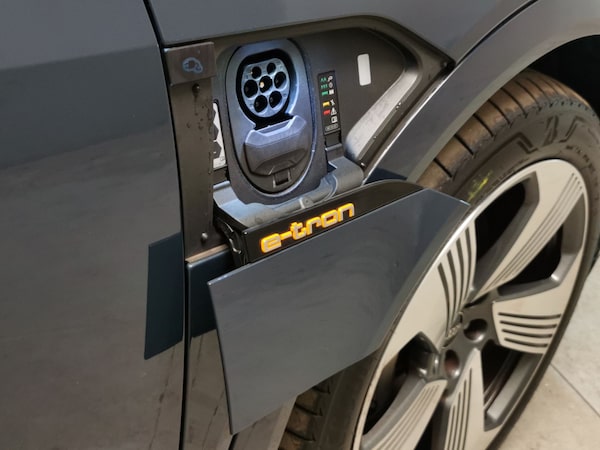 Used Audi e-tron 2022 for sale - 76230205: Photo 39