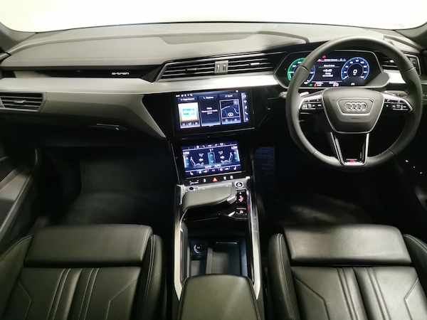 Used Audi e-tron 2022 for sale - 76230205: Photo 4