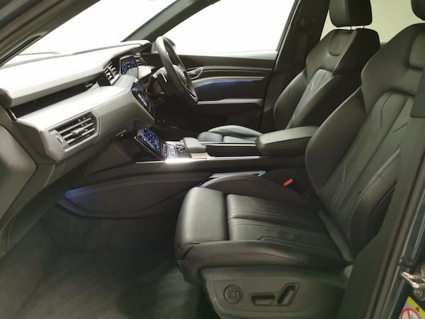 Used Audi e-tron 2022 for sale - 76230205: Photo 6