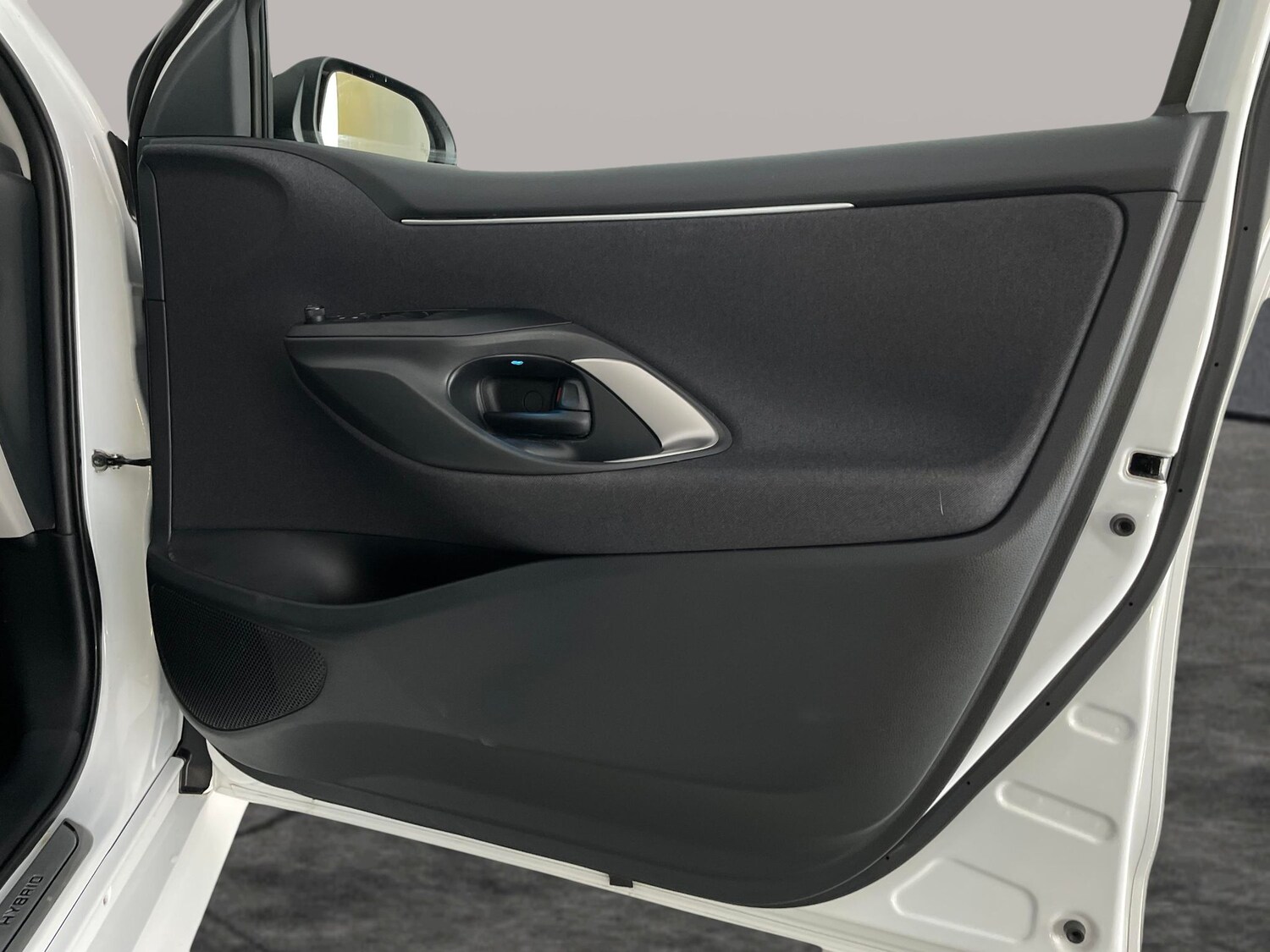 Used Toyota Yaris 2022 for sale - 77856062: Photo 35