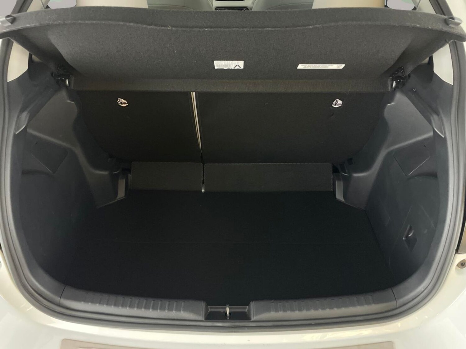 Used Toyota Yaris 2022 for sale - 77856062: Photo 36