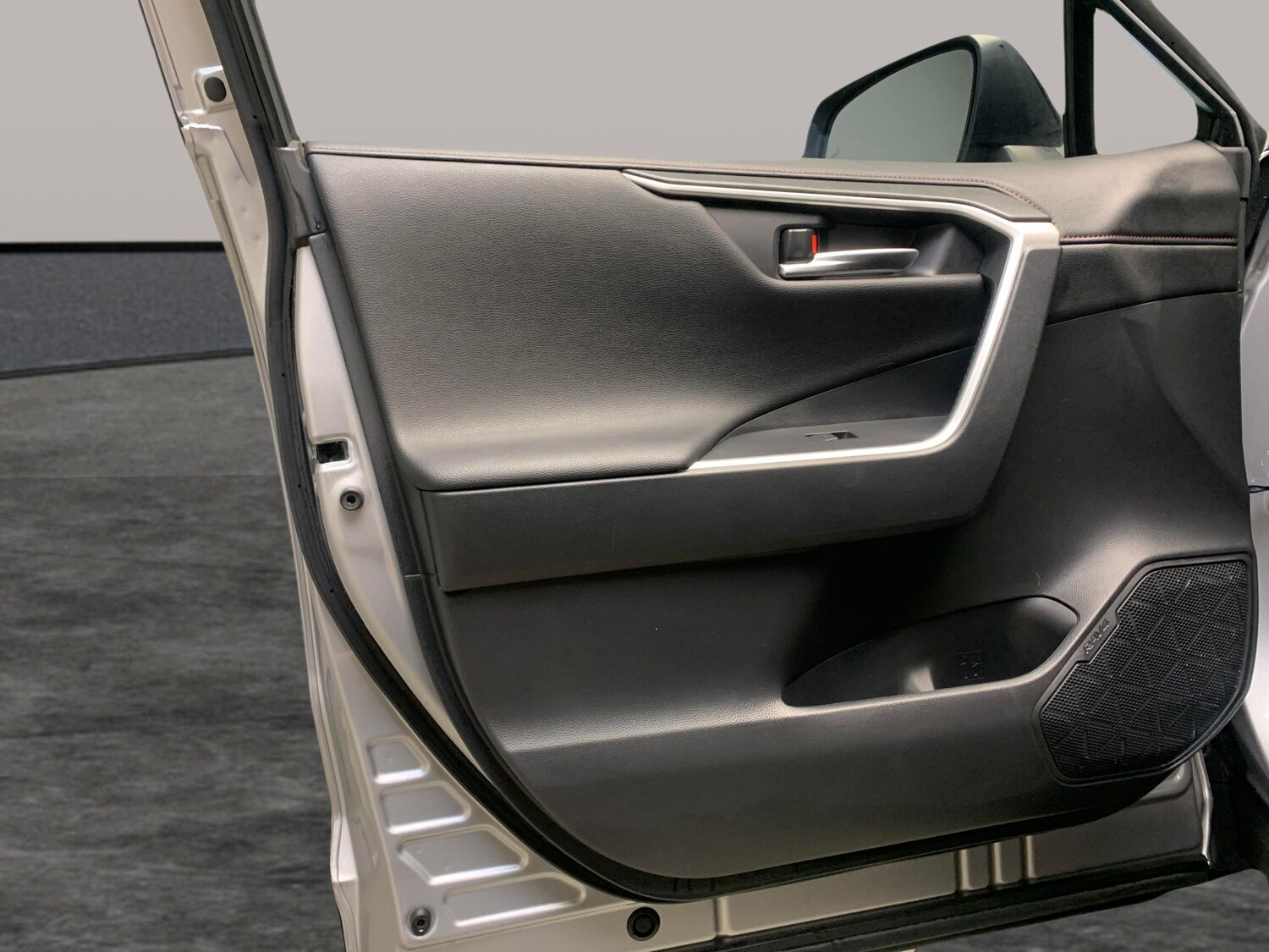 Used Toyota RAV4 2022 for sale - 77476778: Photo 24