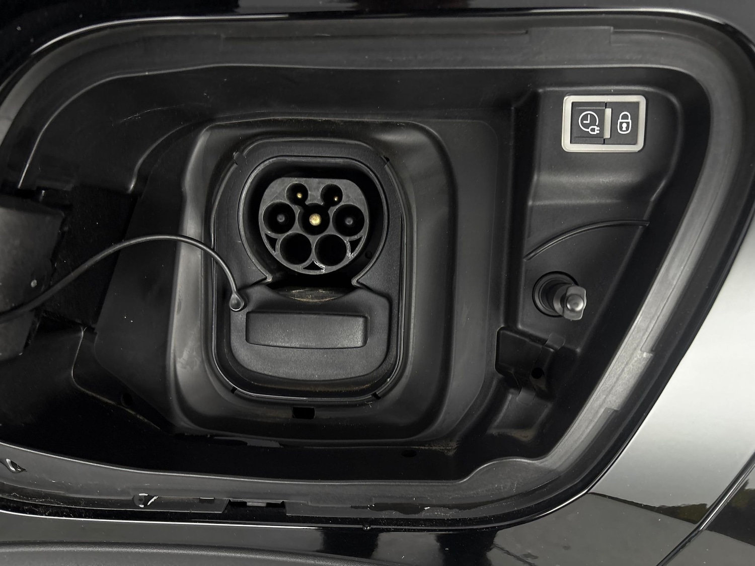 Used Peugeot E-2008 2022 for sale - 77180447: Photo 30