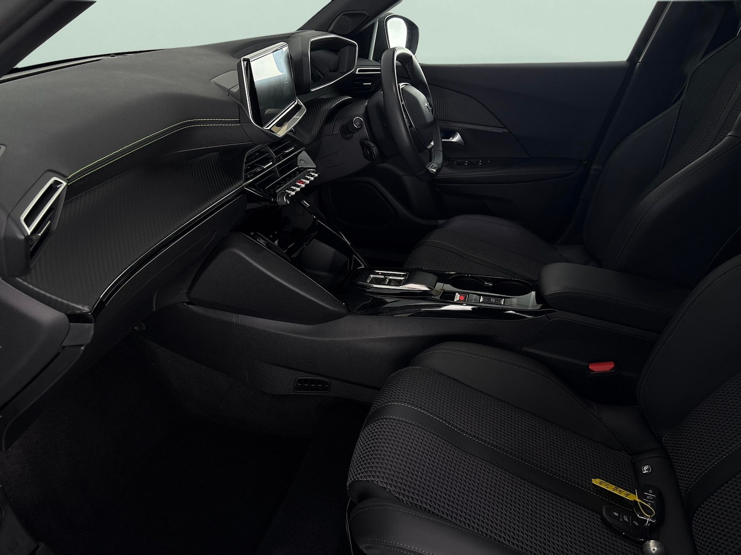 Used Peugeot E-2008 2022 for sale - 77180447: Photo 4