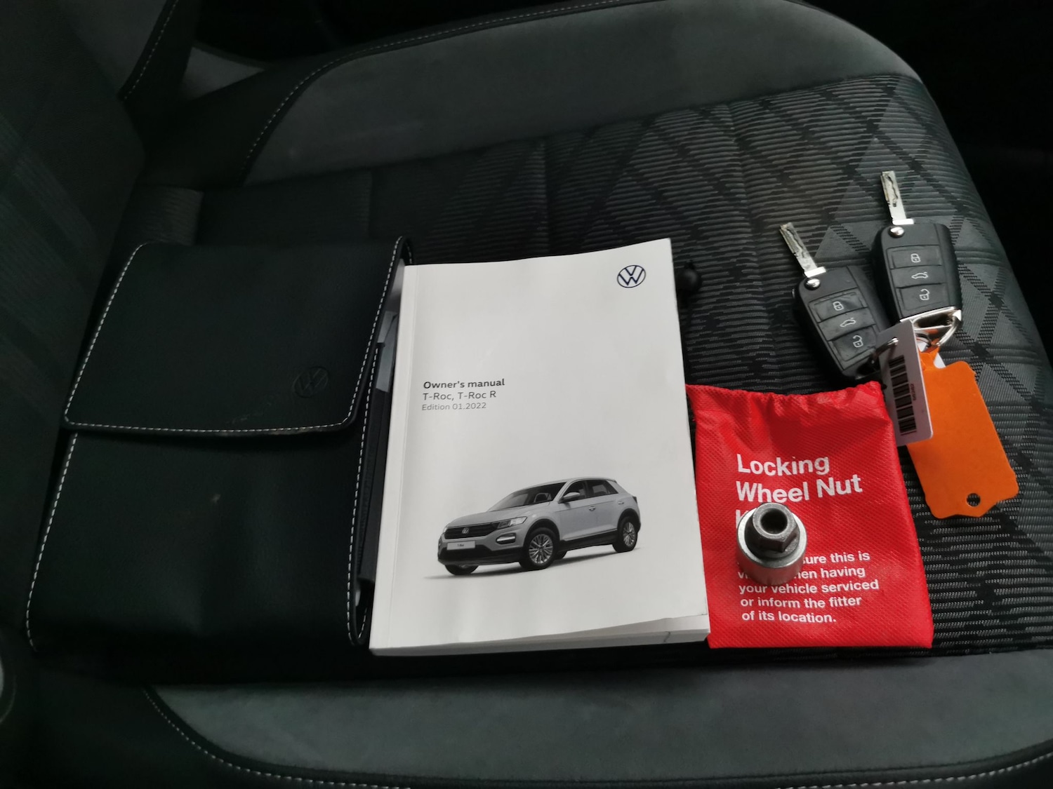 Used Volkswagen T-Roc 2022 for sale - 76351518: Photo 45