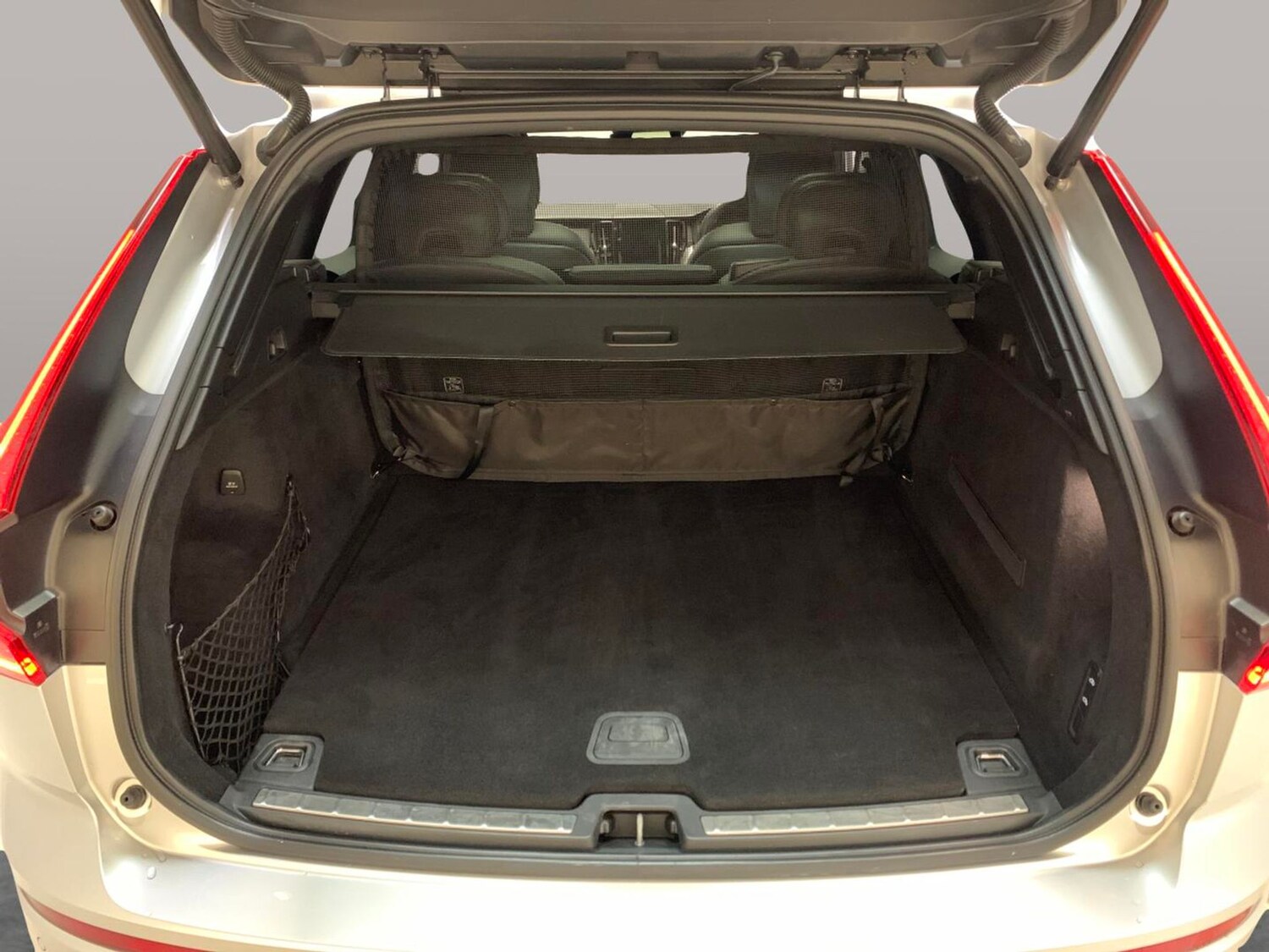 Used Volvo XC60 2019 for sale - 76947070: Photo 36