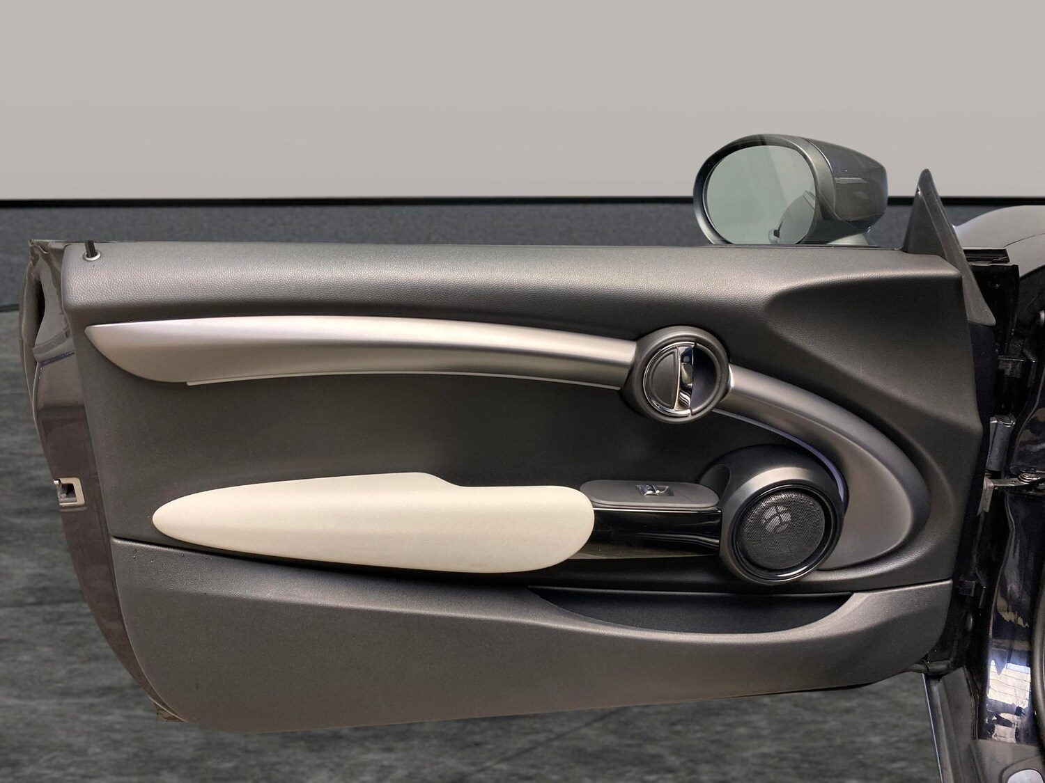 Used MINI Convertible 2023 for sale - 78123776: Photo 22