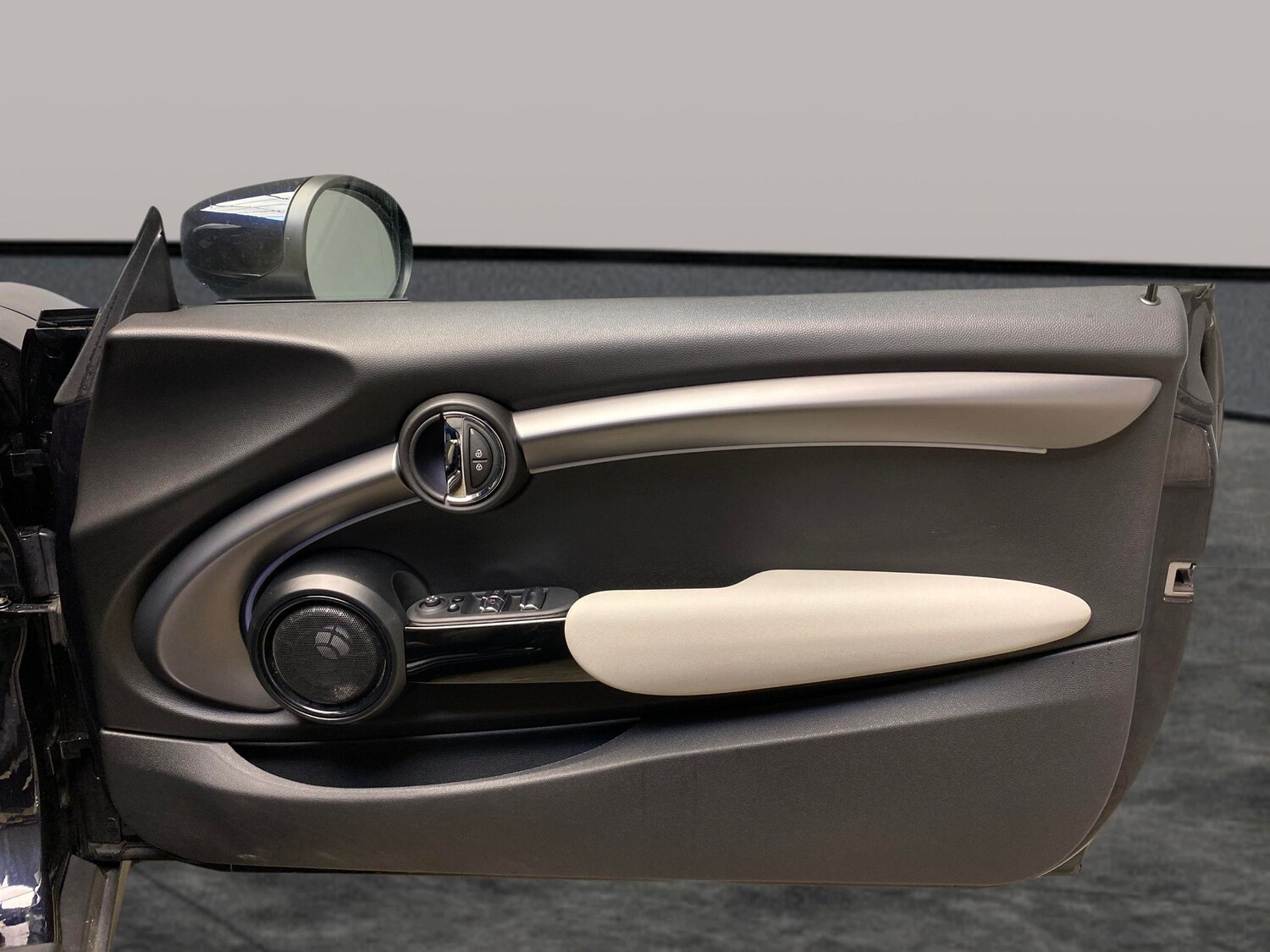 Used MINI Convertible 2023 for sale - 78123776: Photo 23