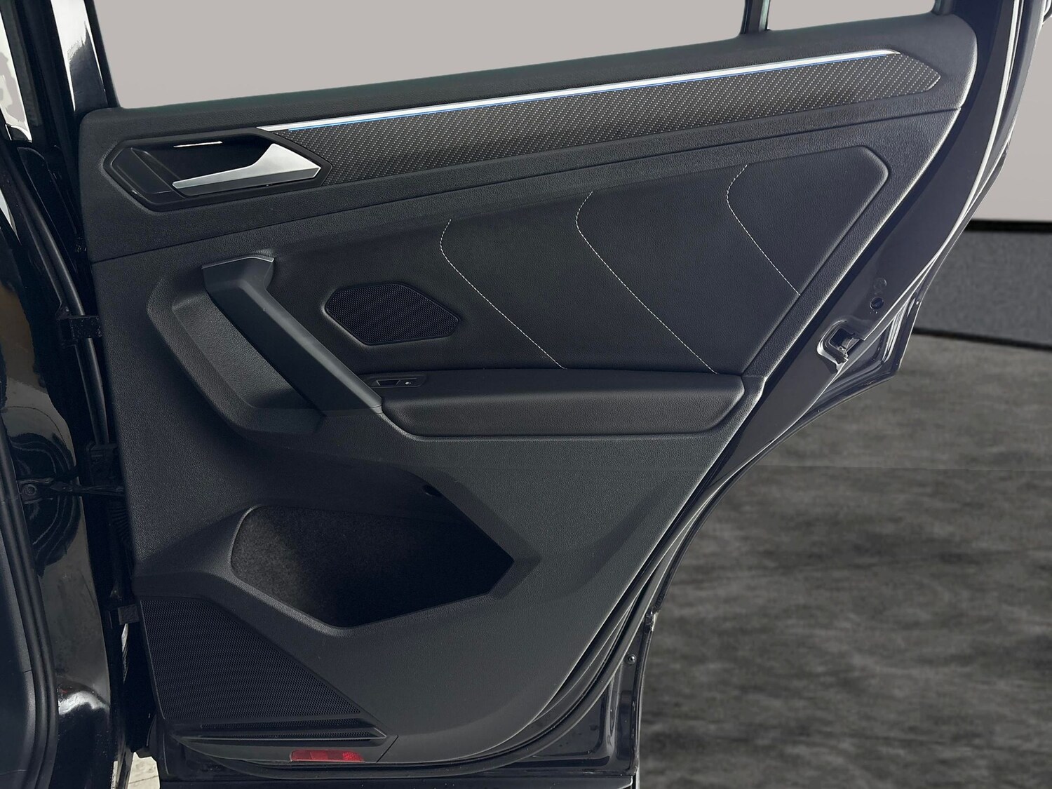 Used Volkswagen Tiguan 2023 for sale - 77962908: Photo 33