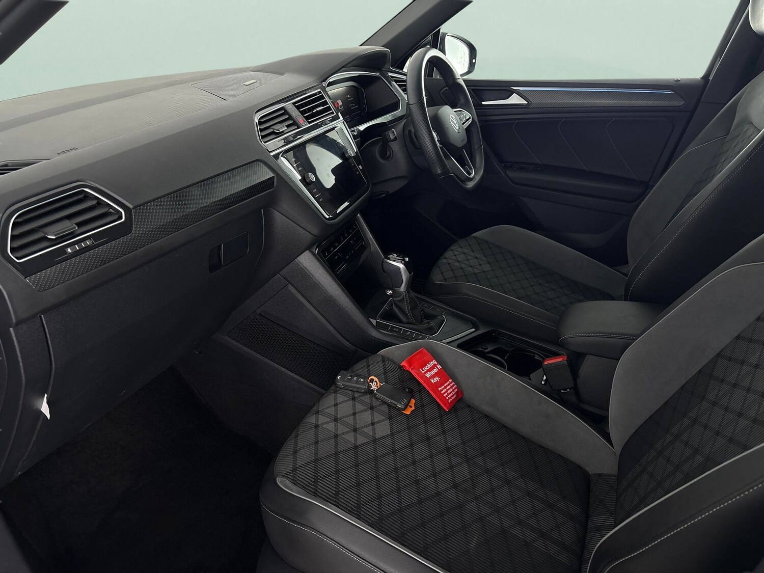 Used Volkswagen Tiguan 2023 for sale - 77962908: Photo 4