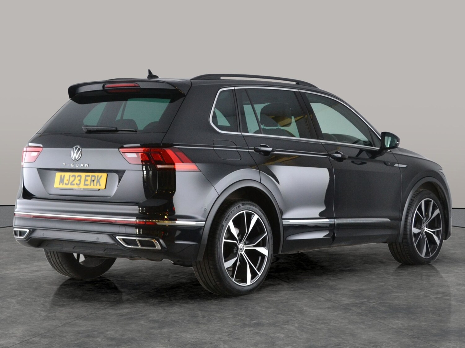 Used Volkswagen Tiguan 2023 for sale - 77962908: Photo 9