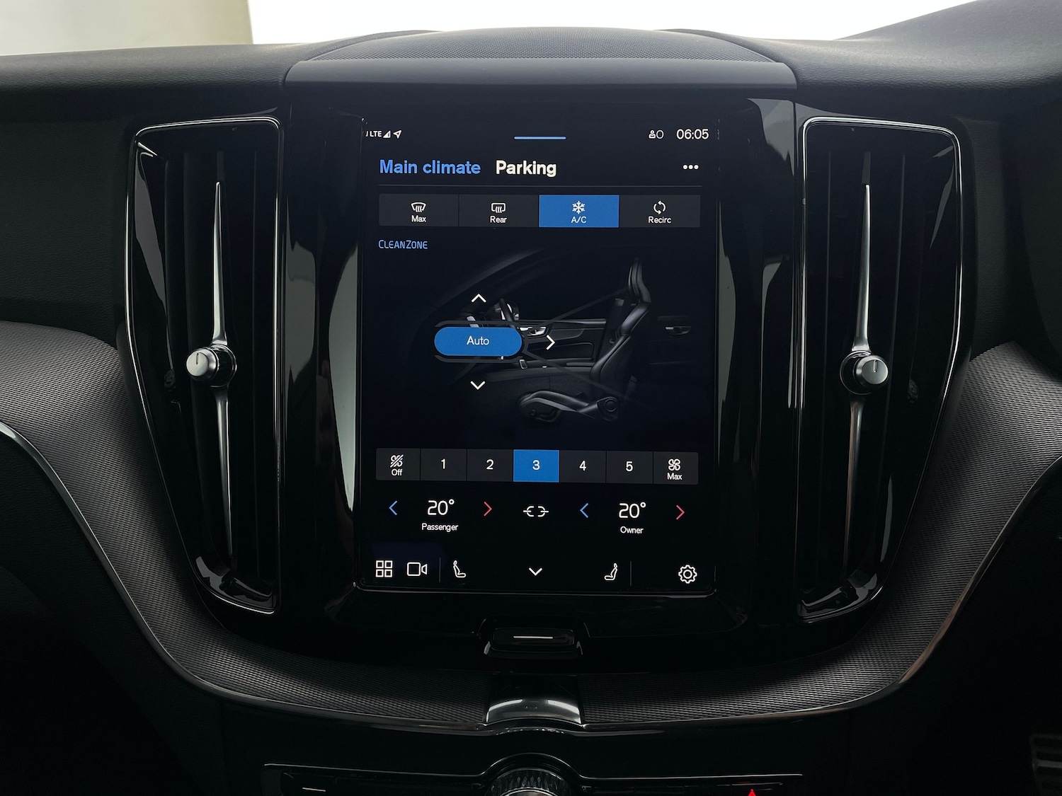 Used Volvo XC60 2021 for sale - 76143969: Photo 29