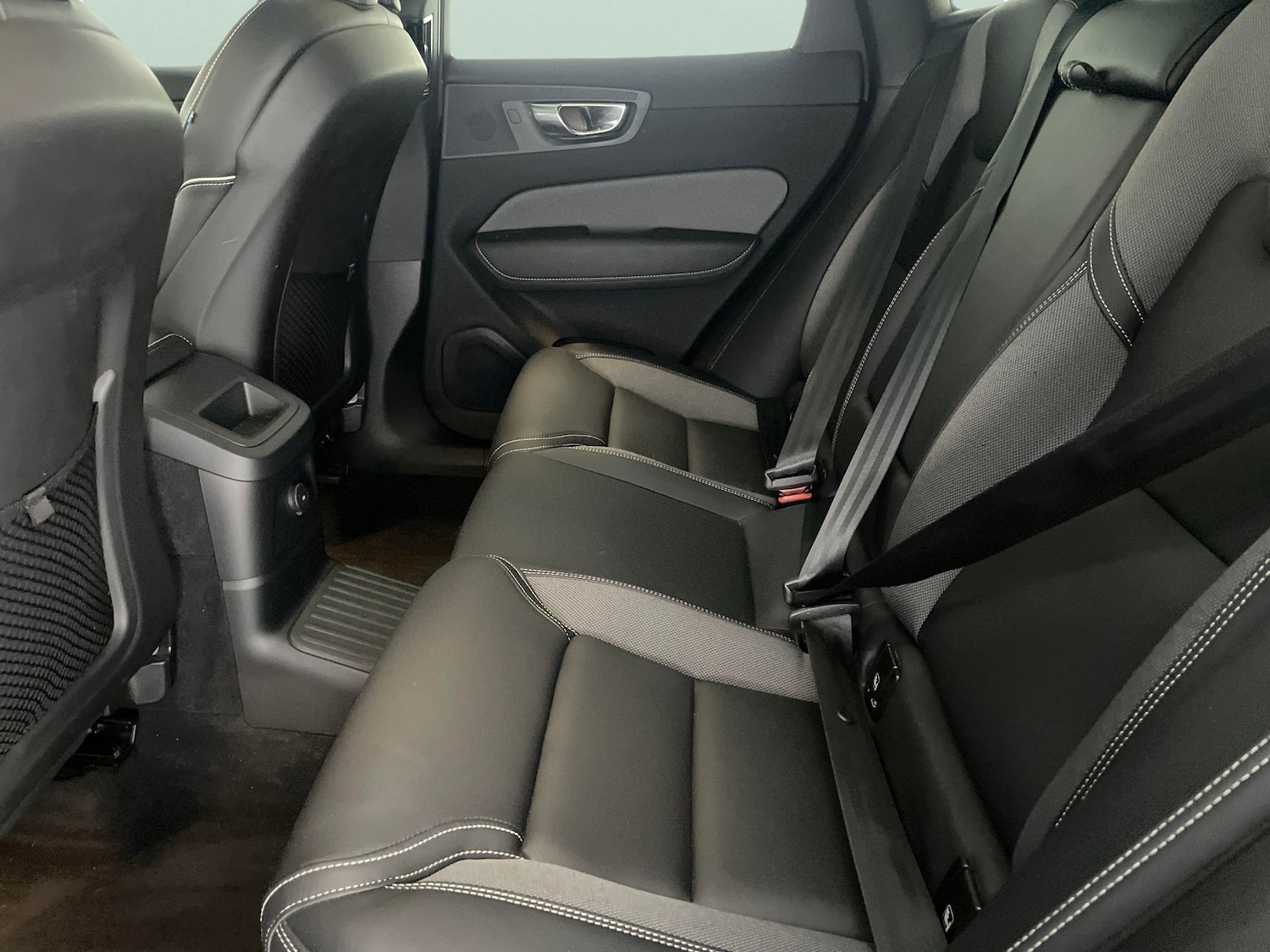 Used Volvo XC60 2021 for sale - 76143969: Photo 43